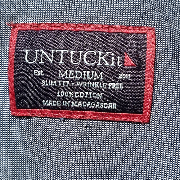 UNTUCKit Wrinkle-Free Short-Sleeve Petrus Shirt - Picture 4 of 7
